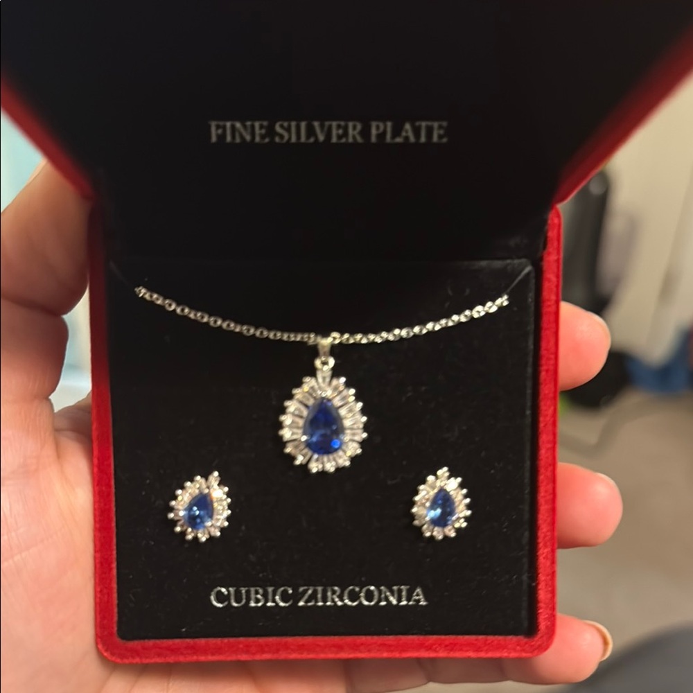 Elegant Silver and Blue Cubic Zirconia Jewelry Set